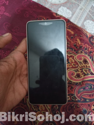 Redmi note 13,(8/256)